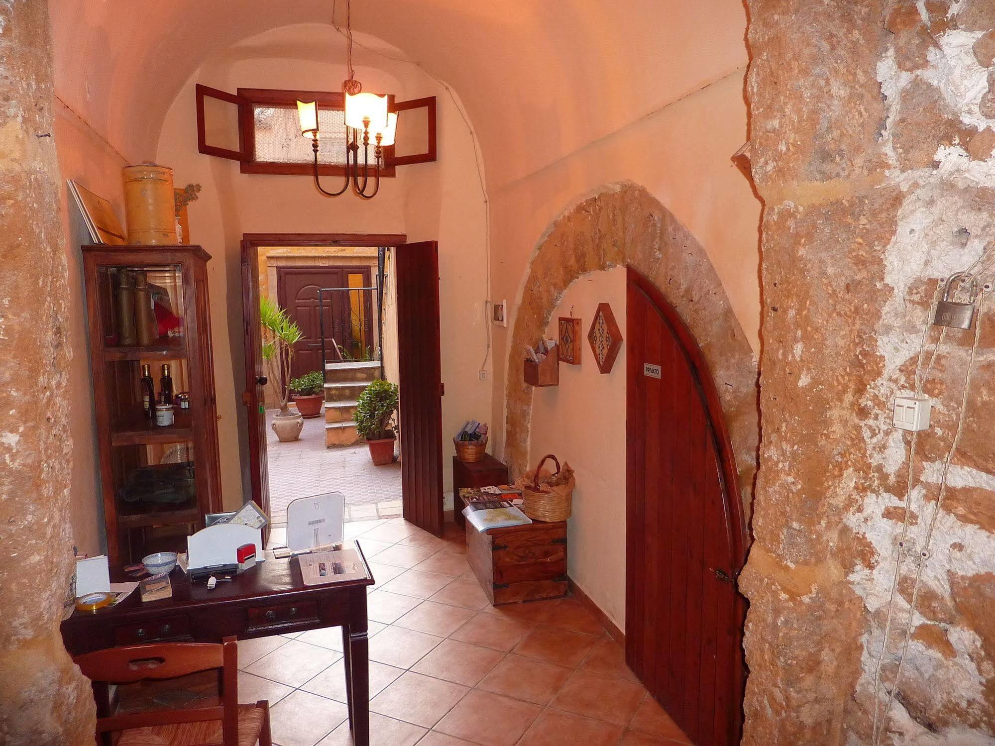 アグリジェント Corte Dei Greci Bed & Breakfast エクステリア 写真